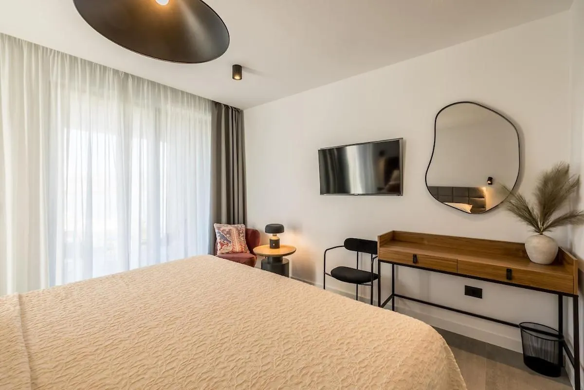 Luxe Stay By The Sea-Epic View Pool Slatine Croatia