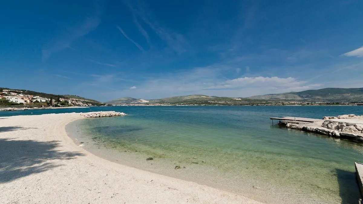 Luxe Stay By The Sea-Epic View Pool Slatine