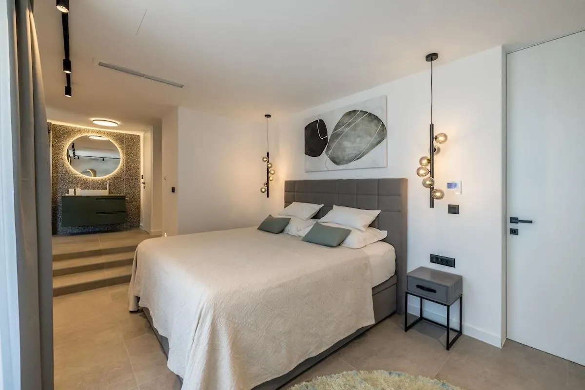 Villa Luxe Stay By The Sea-Epic View Pool Slatine Croatia