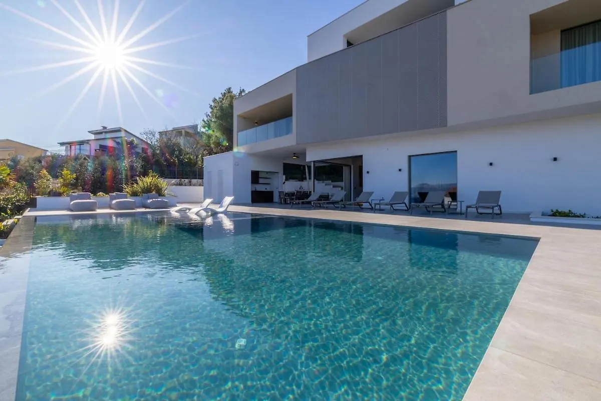 Luxe Stay By The Sea-Epic View Pool Slatine 0*,