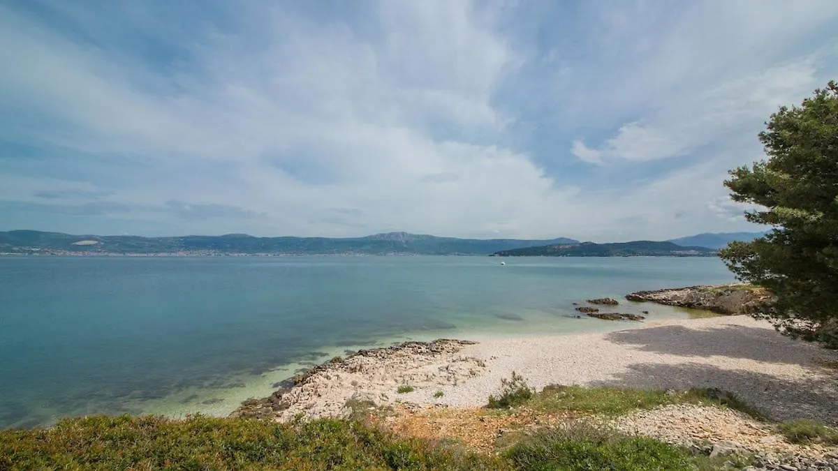Villa Luxe Stay By The Sea-Epic View Pool Slatine Croatia
