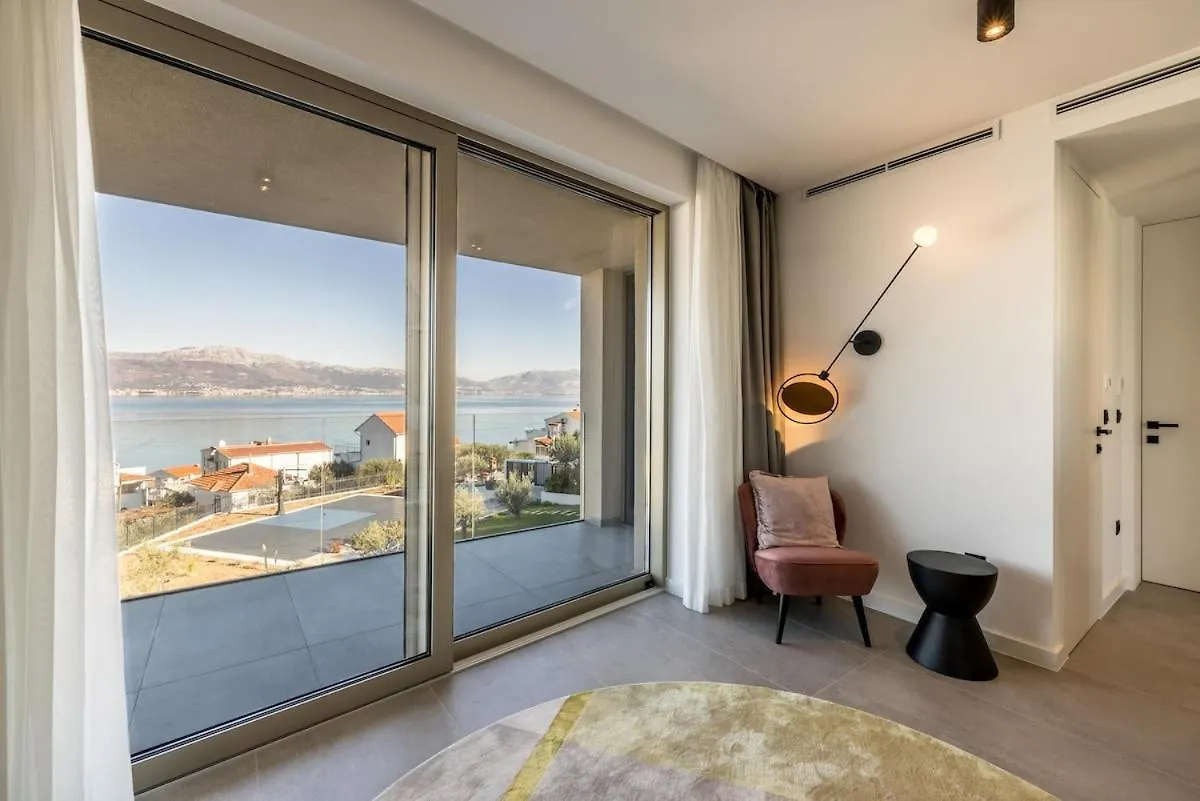 Luxe Stay By The Sea-Epic View Pool Slatine 0*,  Croatia