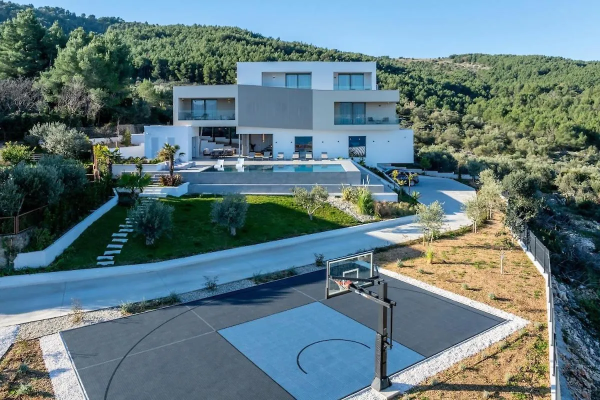 Villa Luxe Stay By The Sea-Epic View Pool Slatine Croatia
